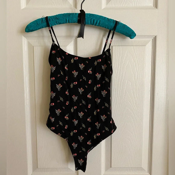 Forever 21 Tops - Forever 21 bodysuit